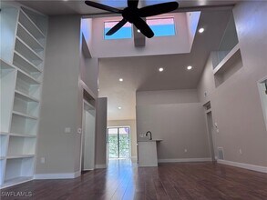 5463 Harbour Castle Dr in Ft. Myers, FL - Building Photo - Building Photo