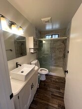 190 Aromas Rd, Unit A in Aromas, CA - Foto de edificio - Building Photo