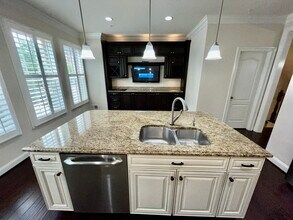 619 Sprintsail Way in Oxon Hill, MD - Building Photo - Building Photo
