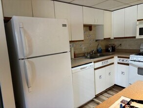 110 Dean St in Taunton, MA - Building Photo - Building Photo