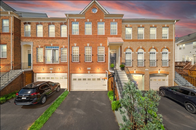 property at 22019 Dilworth Square