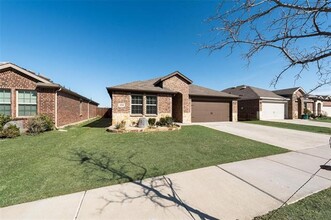 4016 Huntington Dr in Denton, TX - Building Photo - Building Photo