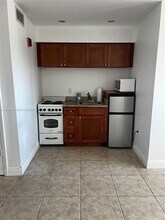 5769 SW 72nd St in Miami, FL - Building Photo - Building Photo