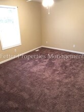 10543 Tecumseh Dr in Newburgh, IN - Foto de edificio - Building Photo