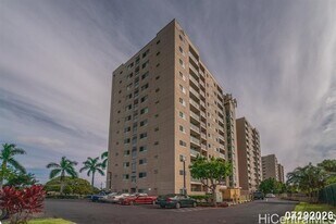 94-302-302 Paiwa St in Waipahu, HI - Building Photo