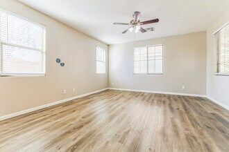 3809 E Santa Fe Ln in Gilbert, AZ - Foto de edificio - Building Photo