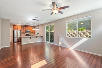 6451 Brando Loop in Fair Oaks, CA - Foto de edificio - Building Photo