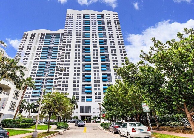 property at 1330 West Ave