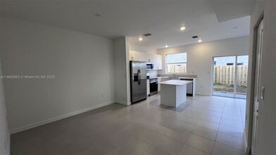 15583 SW 277th Terrace in Homestead, FL - Building Photo - Building Photo