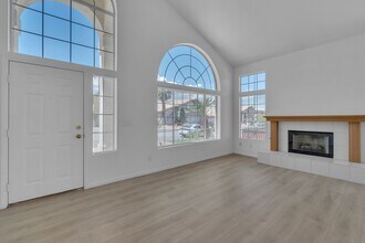 3544 Mountain Valley Dr in Las Vegas, NV - Building Photo - Building Photo