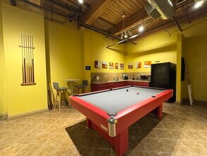 609 Central St, Unit 1403 in Kansas City, MO - Foto de edificio - Building Photo