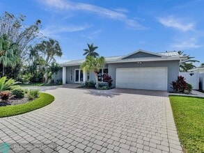 2830 NE 60th St in Fort Lauderdale, FL - Foto de edificio - Building Photo