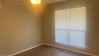 2702 Westchester Dr in Arlington, TX - Building Photo - Building Photo