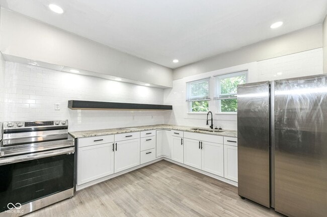 property at 321 E 31st St