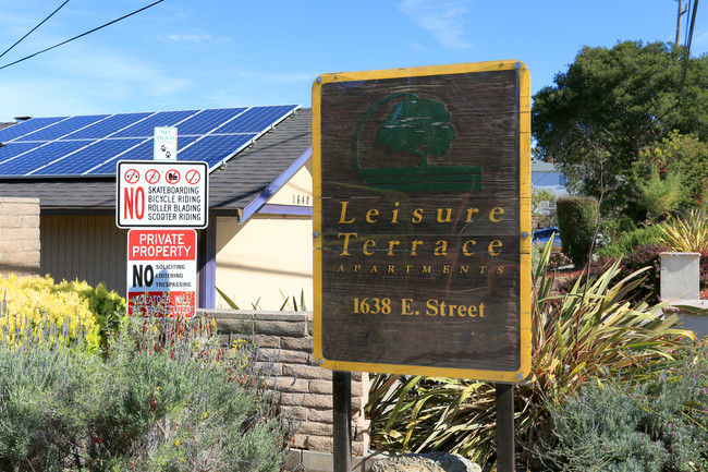 Leisure Terrace in Hayward, CA - Building Photo - Building Photo