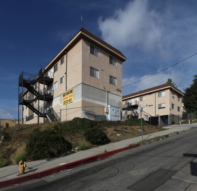 408 Isabel St in Los Angeles, CA - Building Photo - Building Photo