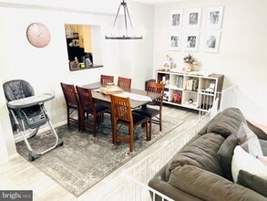 16 Mateus Way in Gaithersburg, MD - Building Photo - Building Photo