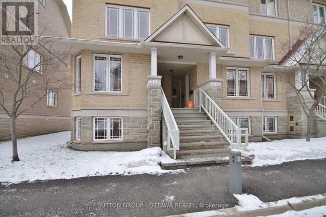 261-261 Paseo Private in Ottawa, ON - Building Photo - Building Photo