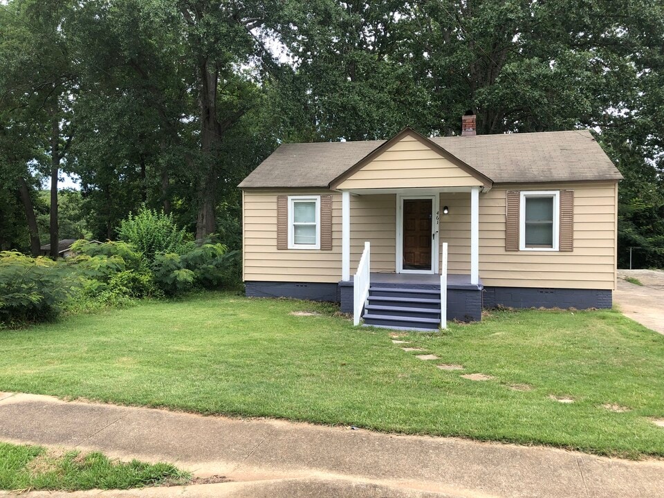 461 Bethlehem Dr in Spartanburg, SC - Building Photo