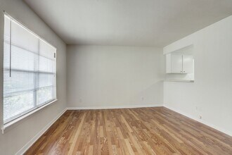 Marshall in Houston, TX - Building Photo - Interior Photo