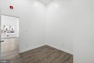 6940 Woodland Ave in Philadelphia, PA - Building Photo - Building Photo