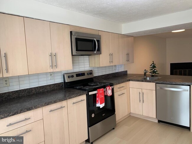 1126 Pewter Ct in Bowie, MD - Building Photo - Building Photo