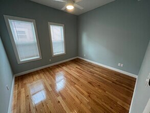 126 Cross St, Unit 6 in Somerville, MA - Building Photo - Building Photo