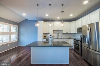 124 Ivy Hills Terrace in Purcellville, VA - Building Photo - Building Photo