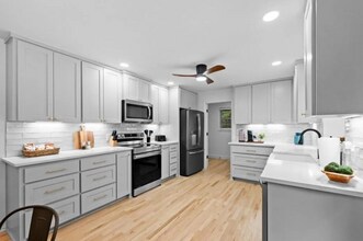 5 Dunvegan Ln in Bella Vista, AR - Foto de edificio - Building Photo