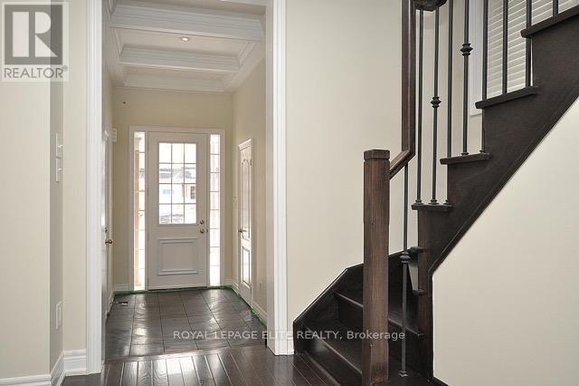 2092 Fiddlers Way in Oakville, ON - Building Photo - Building Photo