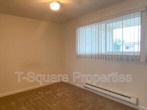 5804 Hwy Pl in Everett, WA - Building Photo - Building Photo