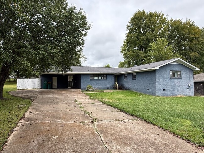 property at 918 Grant St