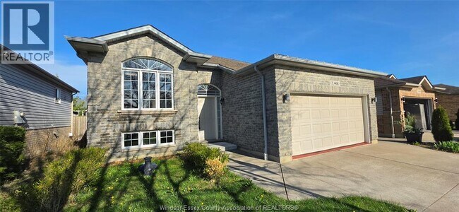 4628 Fontana Ave in Windsor, ON - Building Photo - Building Photo