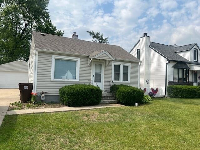 725 Kingsley Dr in Machesney Park, IL - Building Photo