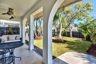 670 107th Ave N in Naples, FL - Building Photo - Building Photo