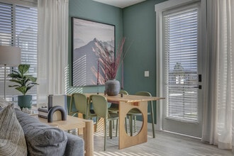 NOVEL Daybreak by Crescent Communities in South Jordan, UT - Foto de edificio - Interior Photo