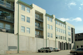 Eagle Mill Towers in Richmond, VA - Foto de edificio - Building Photo