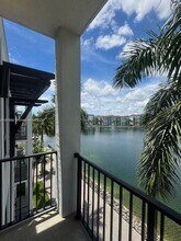 4640 NW 84th Ave in Doral, FL - Foto de edificio - Building Photo