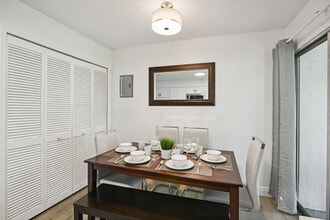 811 W Magnolia St in Kissimmee, FL - Building Photo - Building Photo