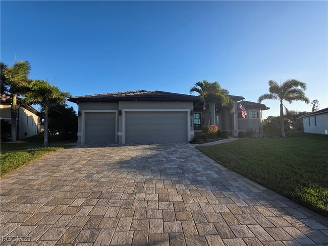 1255 NW 38th Ave in Cape Coral, FL - Building Photo - Building Photo