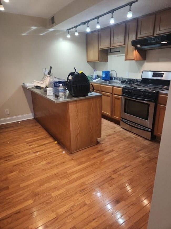 1601 Broadway in Cincinnati, OH - Building Photo - Building Photo