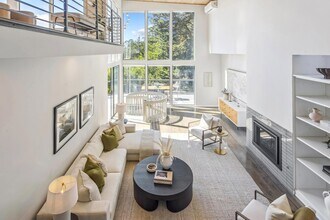 2861 Chelsea Dr in Oakland, CA - Building Photo - Building Photo