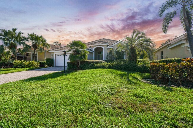 4966 Flagstone Dr