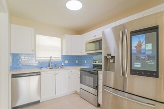 1115 N Brevard St in St. Augustine, FL - Building Photo - Building Photo