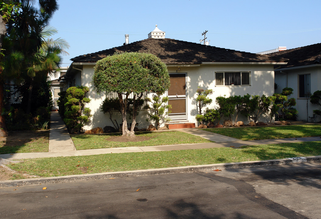 219 Virginia St in El Segundo, CA - Building Photo