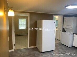 11 Stillwater Ave in Orono, ME - Building Photo - Building Photo