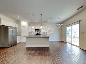 7112 Garrett Ct in Charlotte, NC - Building Photo - Building Photo