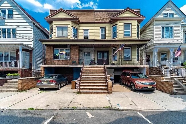 property at 79 W 16th St