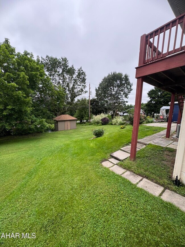 5404 4th Ave in Altoona, PA - Building Photo - Building Photo