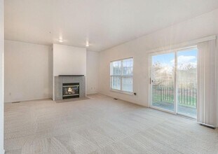 526 Cherry Orchard Rd in Canton Township, MI - Building Photo - Building Photo